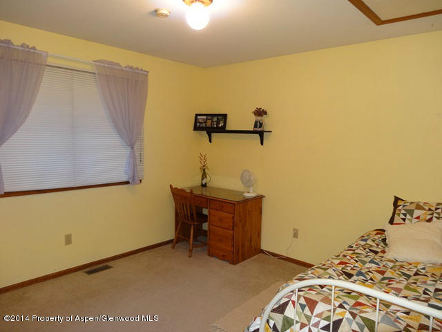 624 Ginseng Road New Castle, CO 81647 - Photo 9 of 16 bedroom3