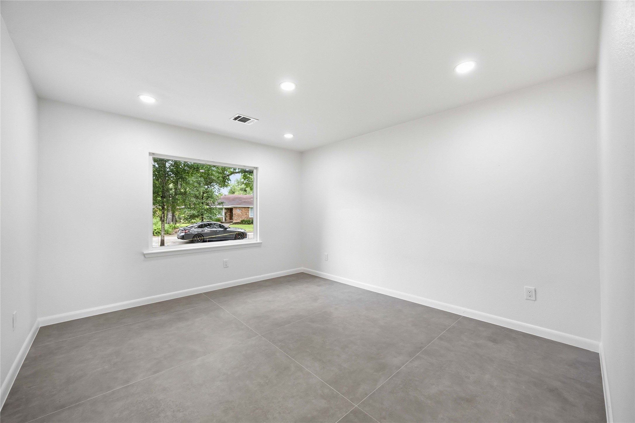 8419 Bluegate Court Houston, TX 77025 - Photo 9 of 22 Den area can also be used as an office space