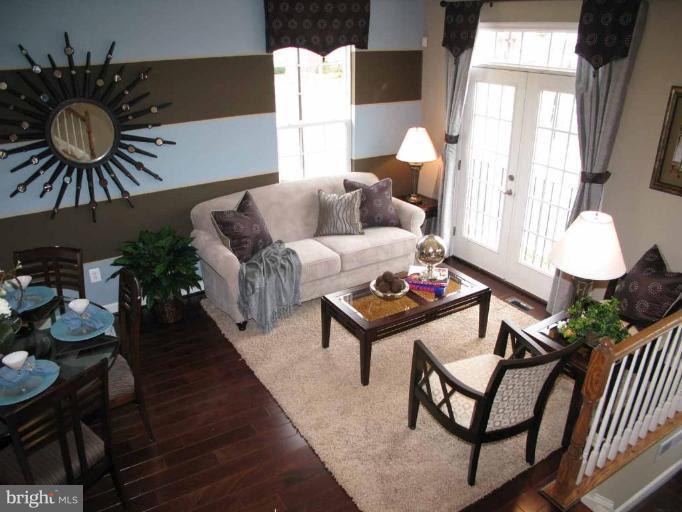 11610 Leesborough Circle, Unit 18 Silver Spring, MD 20902 - Photo 4 of 10 Family Room