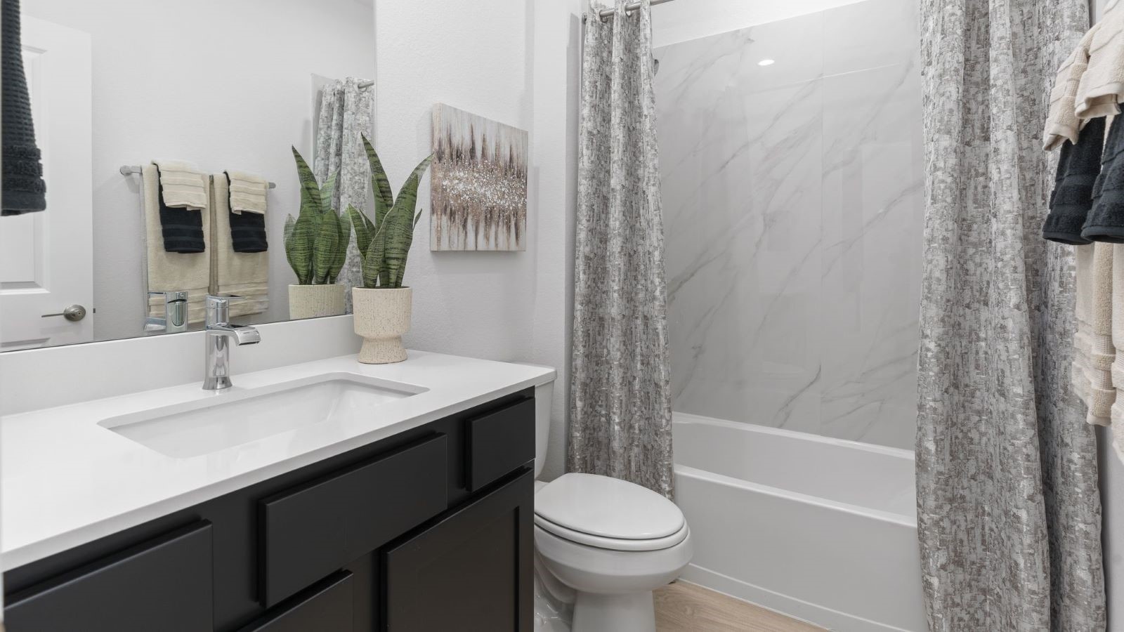 6224 Cherry Mdws Street Rosenberg, TX 77469 - Photo 10 of 36 *Images and 3D tour are for illustration only and options may vary from home as built.