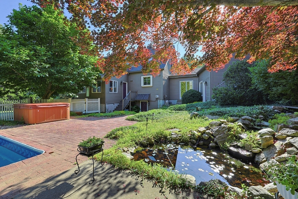 110 Chipper Hill Road Northbridge, MA 01534 - Photo 29 of 40