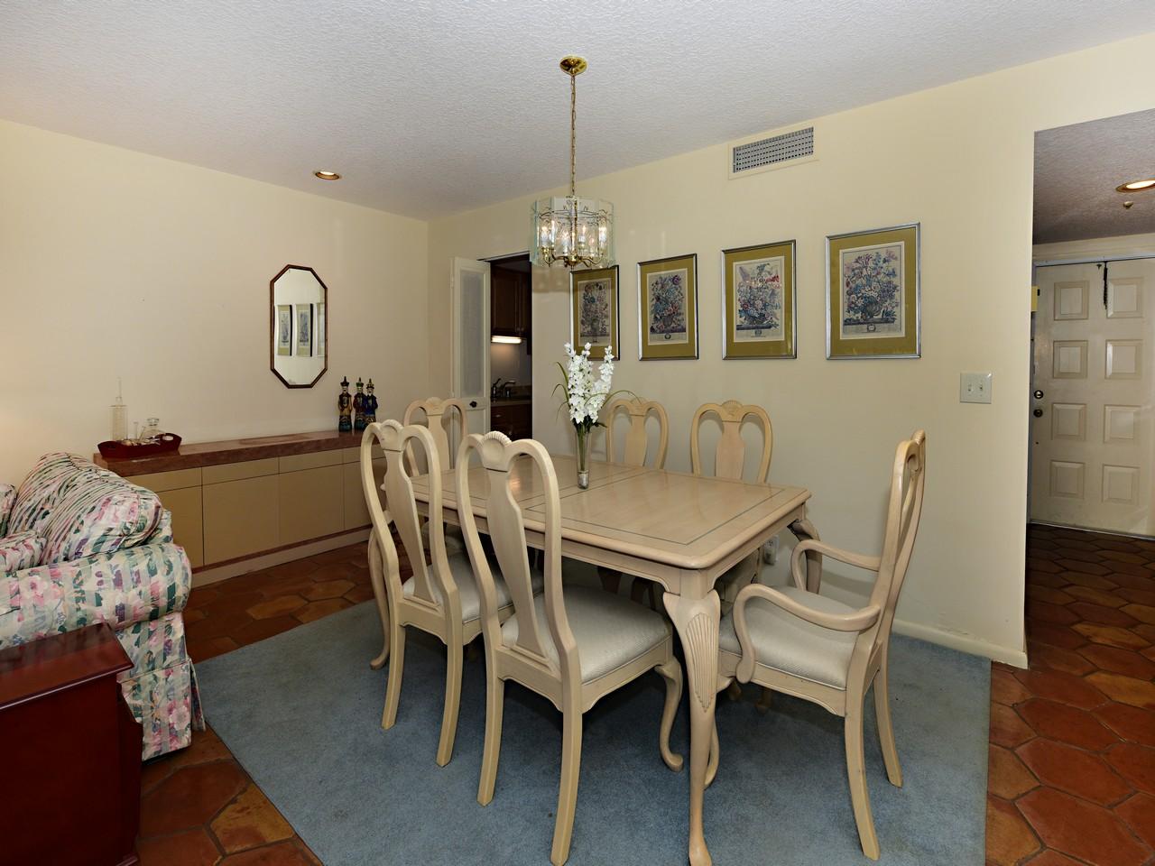 9170 Southeast Riverfront Terrace, Unit E Tequesta, FL 33469 - Photo 9 of 26 RB Dining 2