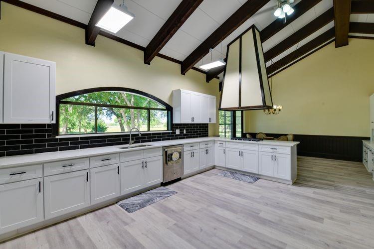 11470 Massey Road Pilot Point, TX 76258 - Photo 33 of 39