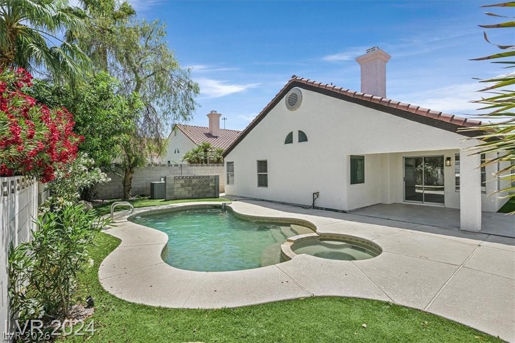 8 Barton Spring Circle Henderson, NV 89074 - Photo 2 of 32