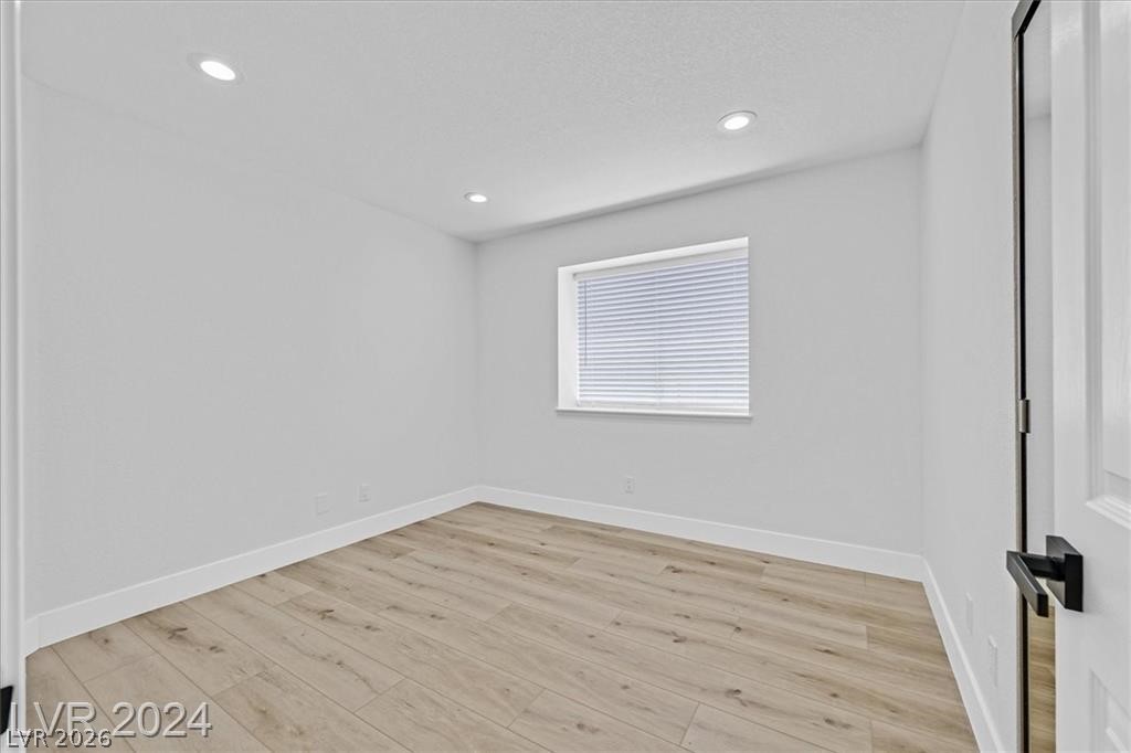 8 Barton Spring Circle Henderson, NV 89074 - Photo 22 of 32