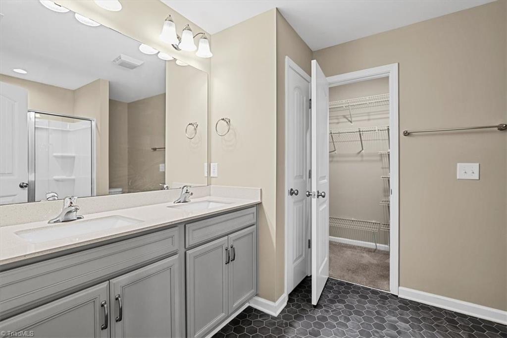 3837 Copperfield Court High Point, NC 27265 - Photo 21 of 42
