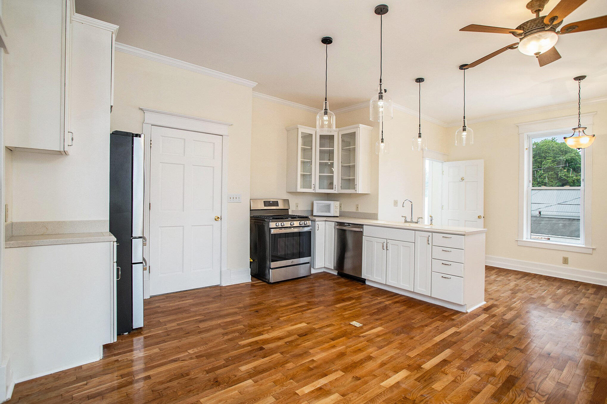 207 North Main Street Tekonsha, MI 49092 - Photo 8 of 27 010_file_699