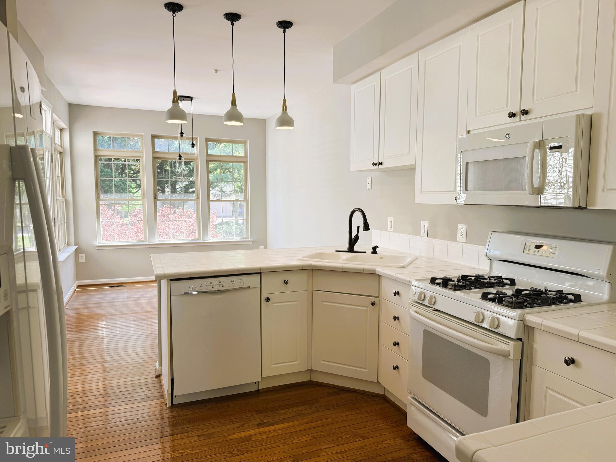 2211 Bear Den Road Frederick, MD 21701 - Photo 11 of 38 Kitchen