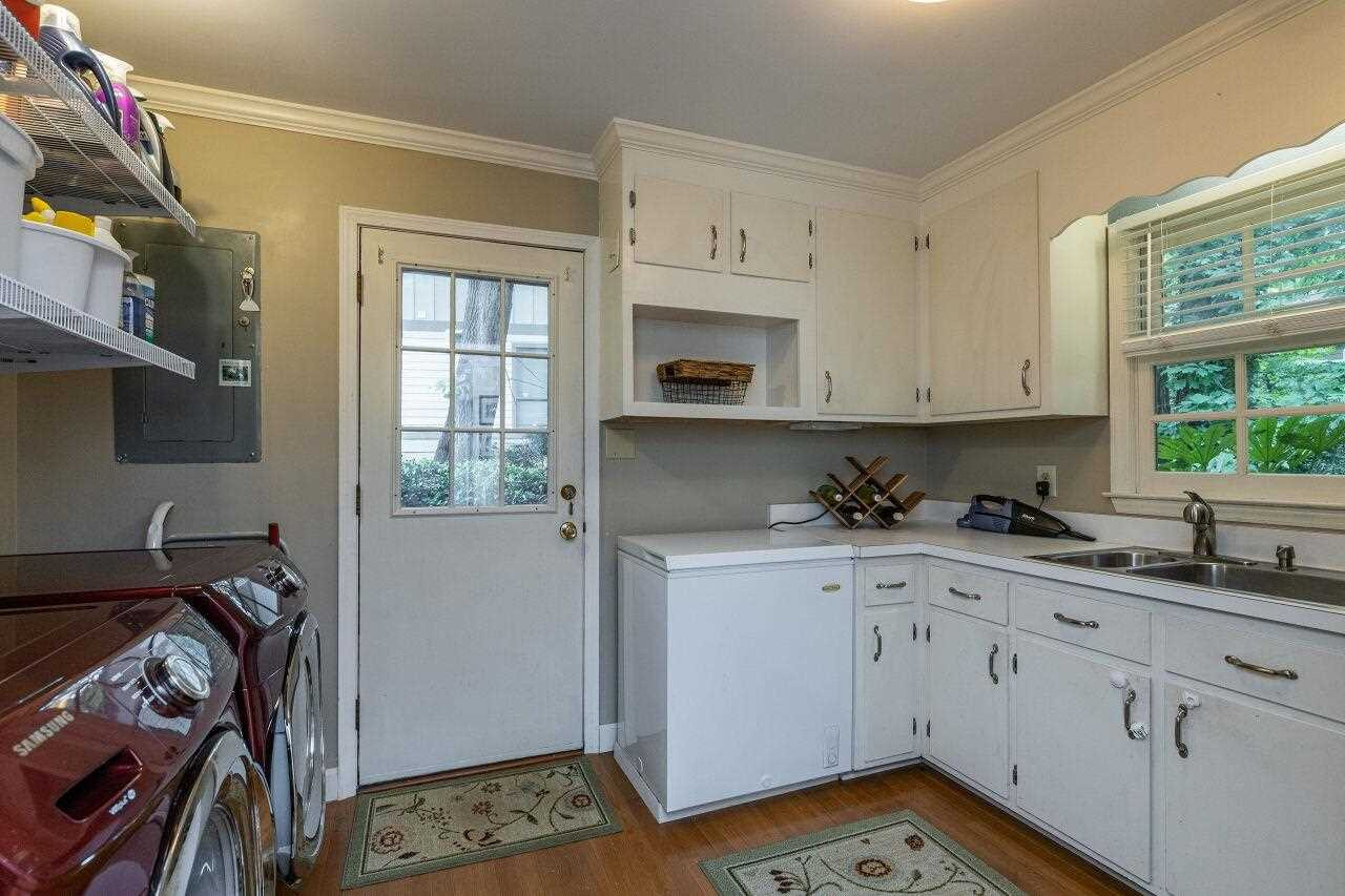3004 Sylvania Drive Raleigh, NC 27607 - Photo 9 of 29 Photo 9