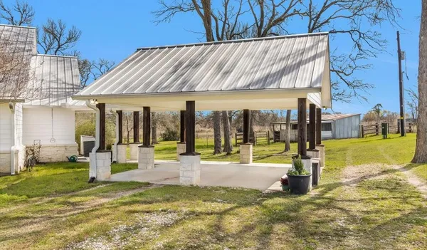 $775,000 | 1127 County Road 241, Anderson, TX 77830