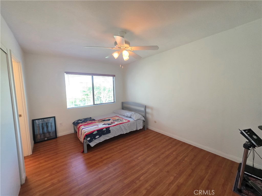 13963 Riverside Drive Sherman Oaks, CA 91423 - Photo 12 of 27