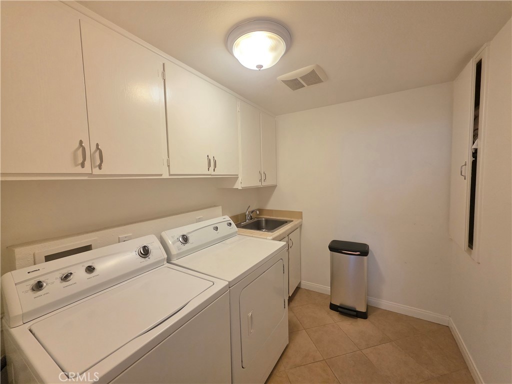 13963 Riverside Drive Sherman Oaks, CA 91423 - Photo 19 of 27