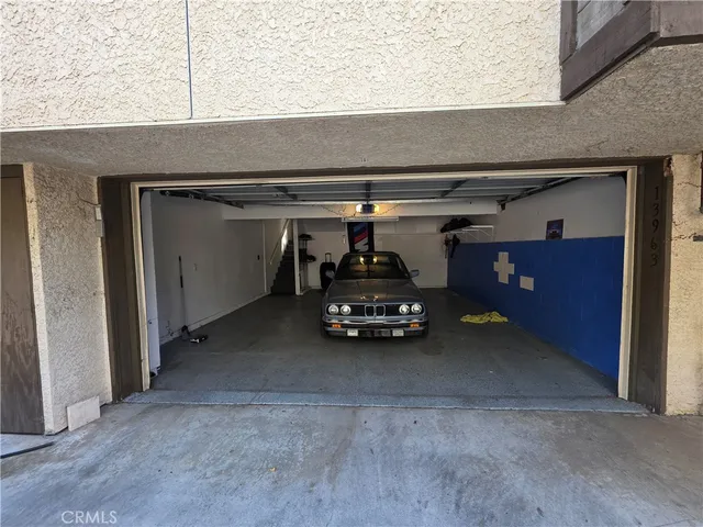 $4,195 | 13963 Riverside Drive, Sherman Oaks, CA 91423