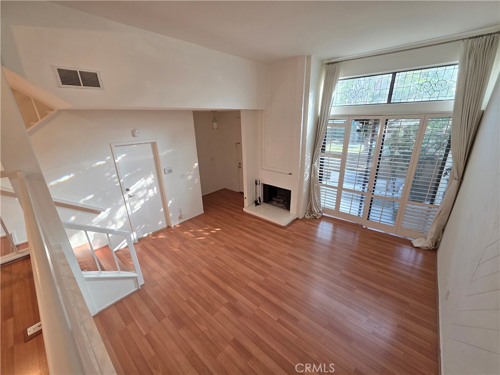 13963 Riverside Drive Sherman Oaks, CA 91423 - Photo 7 of 27