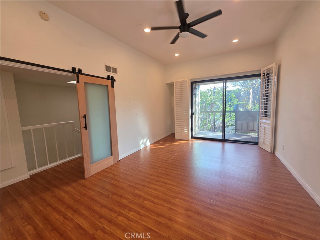 13963 Riverside Drive Sherman Oaks, CA 91423 - Photo 9 of 27