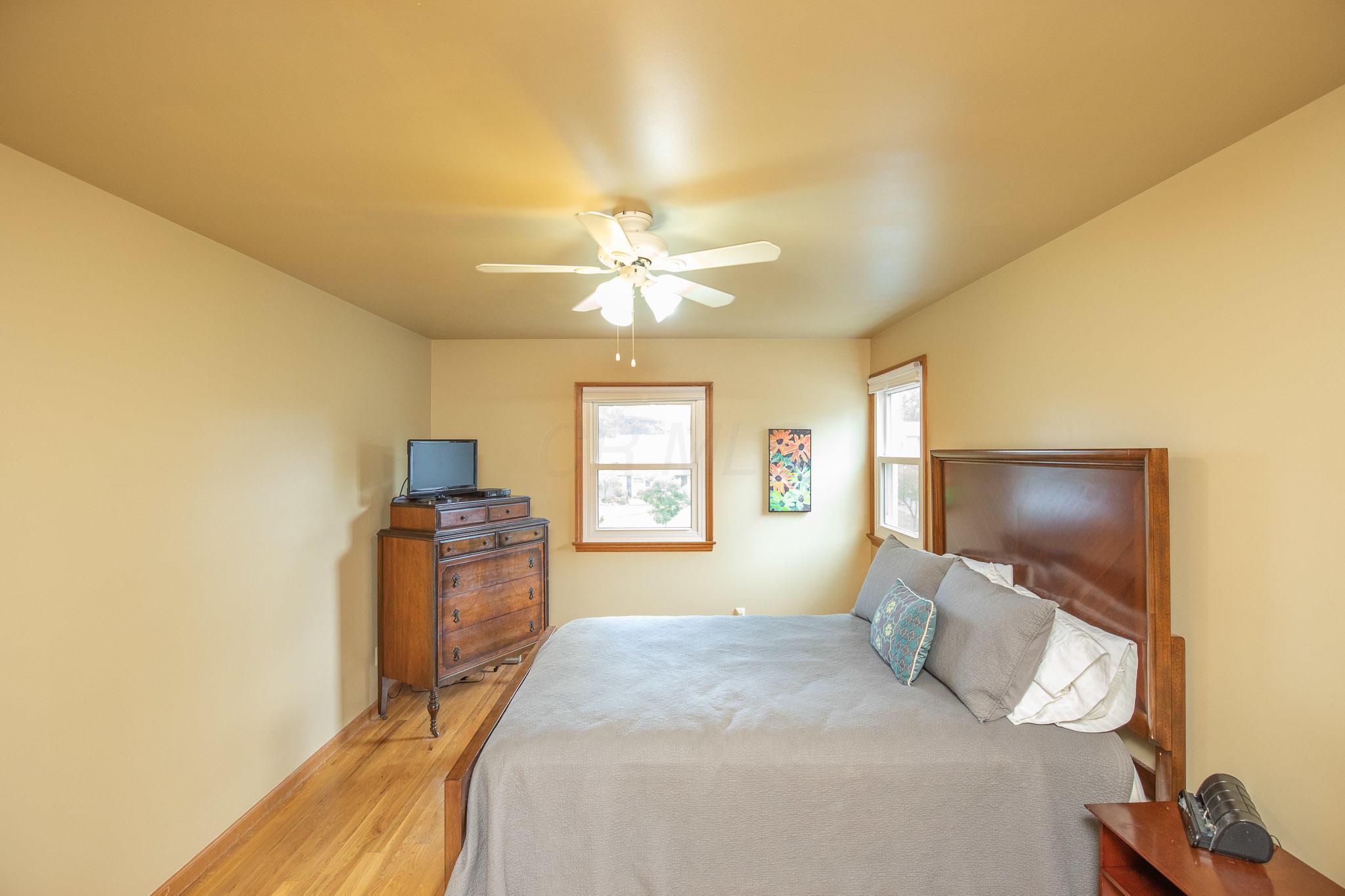 2350 Haverford Road Columbus, OH 43220 - Photo 24 of 40
