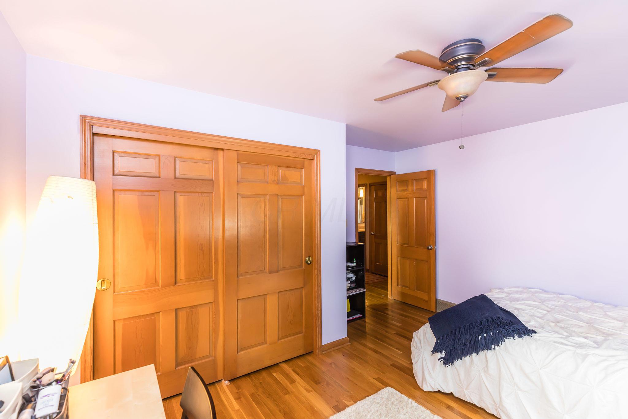 2350 Haverford Road Columbus, OH 43220 - Photo 30 of 40