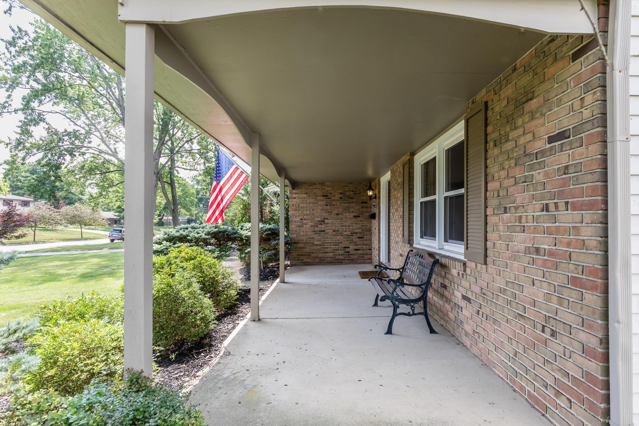 2350 Haverford Road Columbus, OH 43220 - Photo 3 of 40