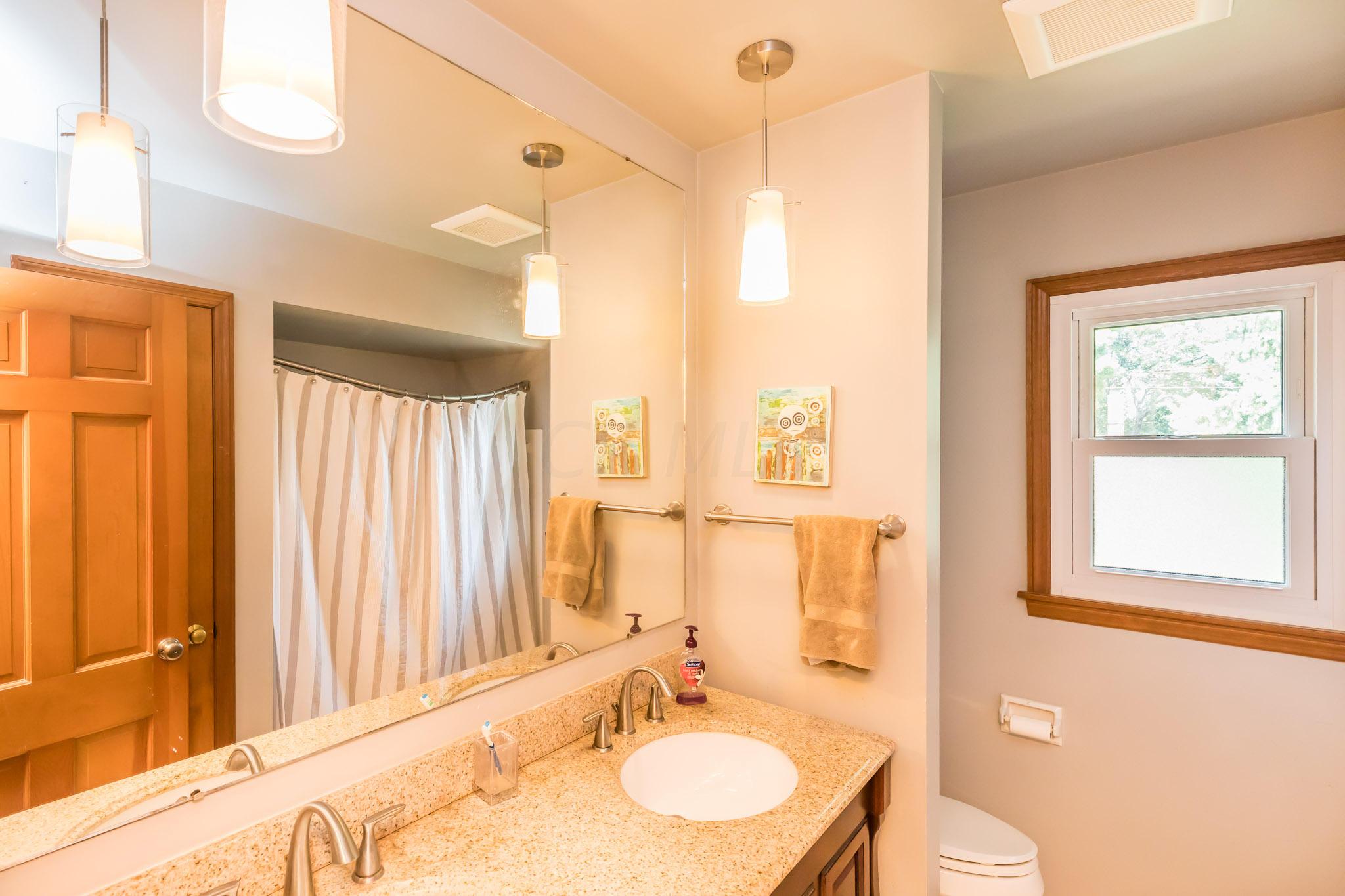 2350 Haverford Road Columbus, OH 43220 - Photo 36 of 40