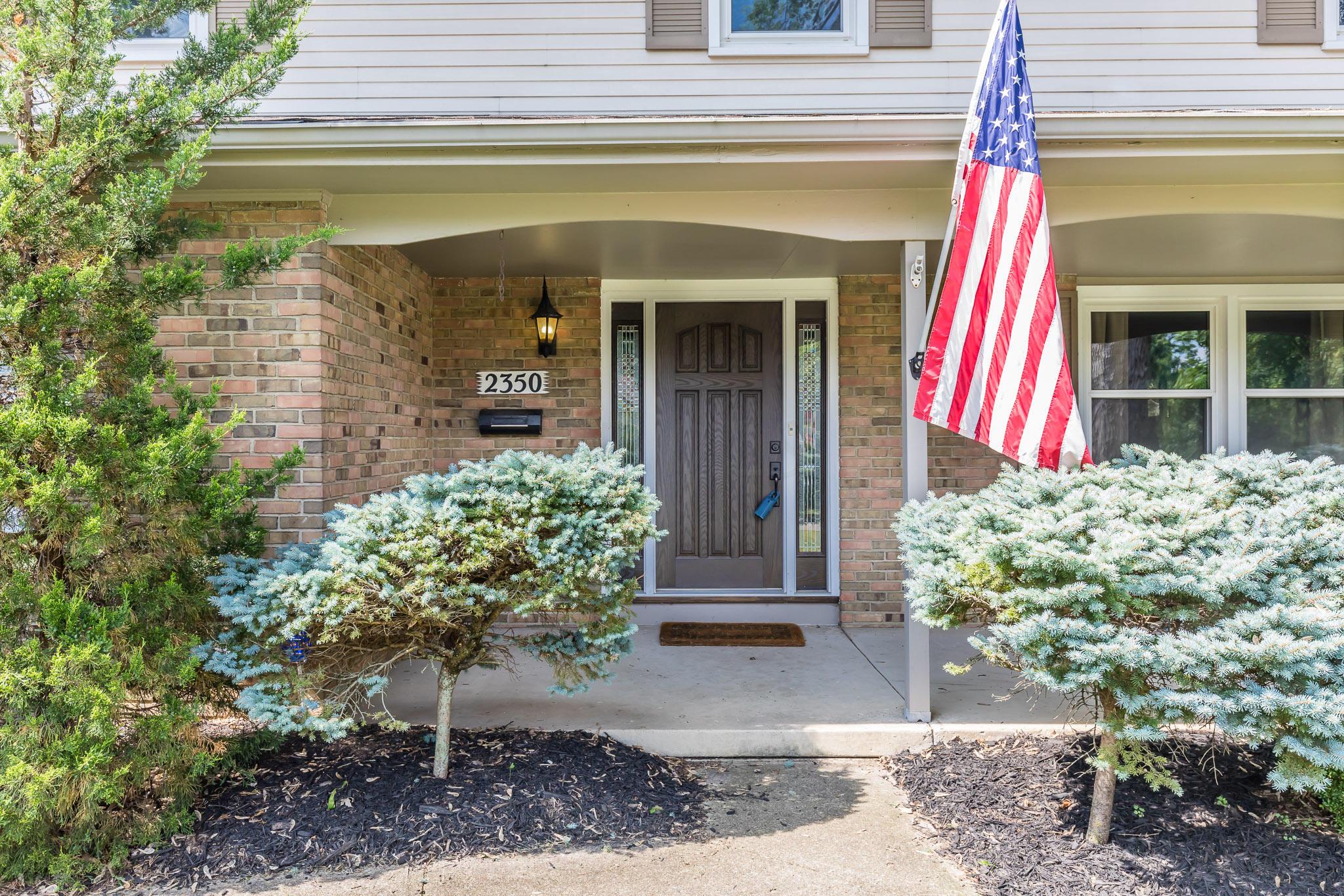2350 Haverford Road Columbus, OH 43220 - Photo 4 of 40