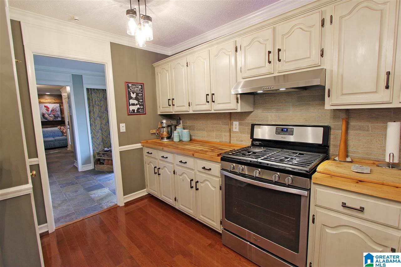 901 Hillyer High Road Anniston, AL 36207 - Photo 11 of 50
