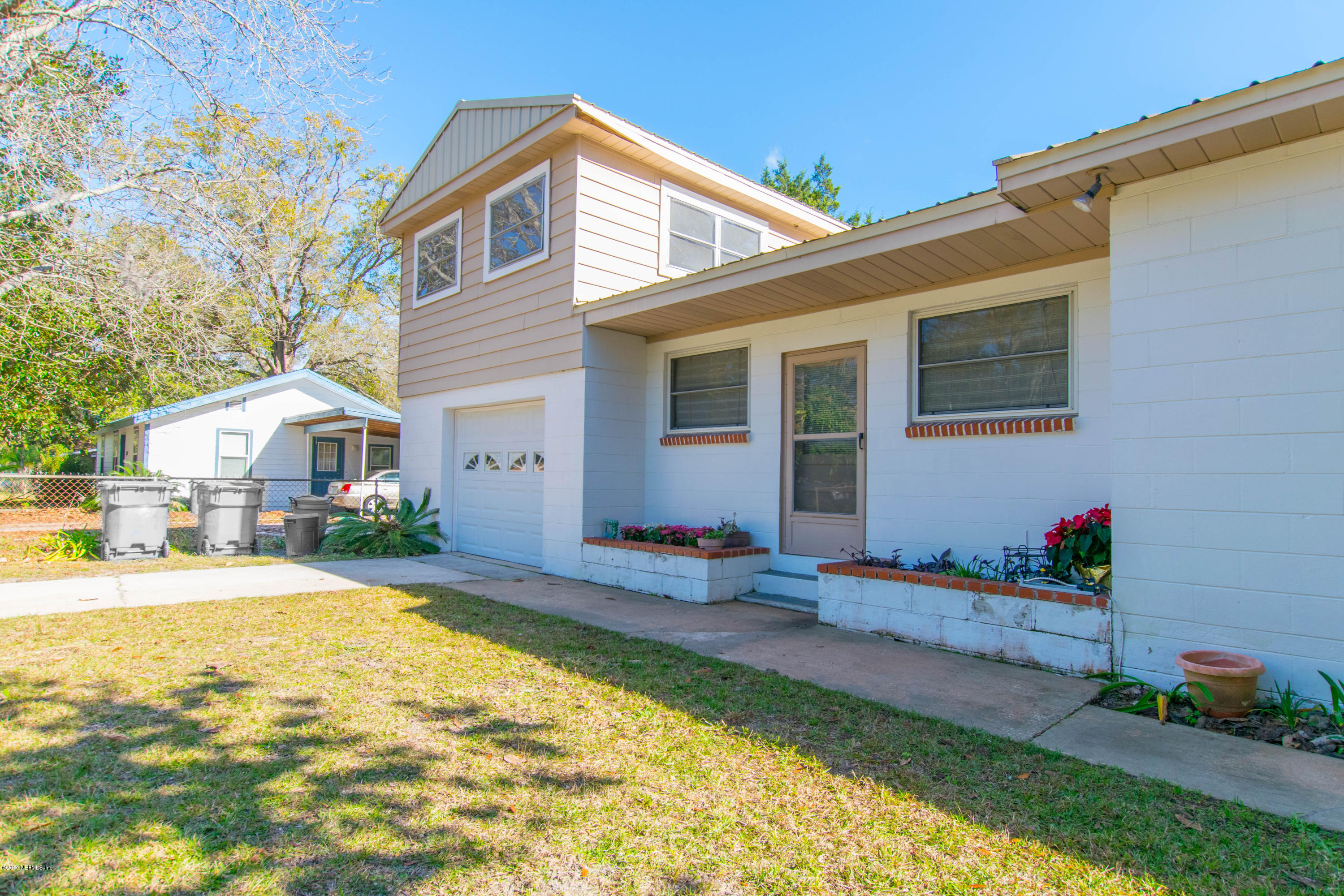 13541 Lanier Road Jacksonville, FL 32226 - Photo 4 of 31 DSC_8696