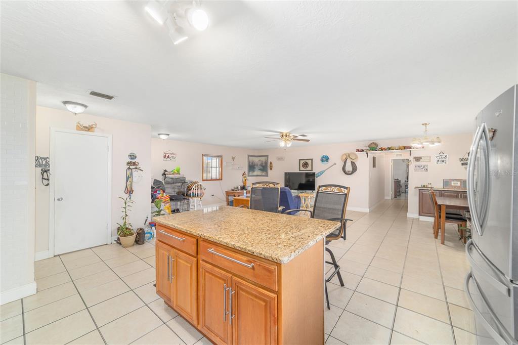 12620 Southeast Maricamp Road Ocklawaha, FL 32179 - Photo 13 of 62