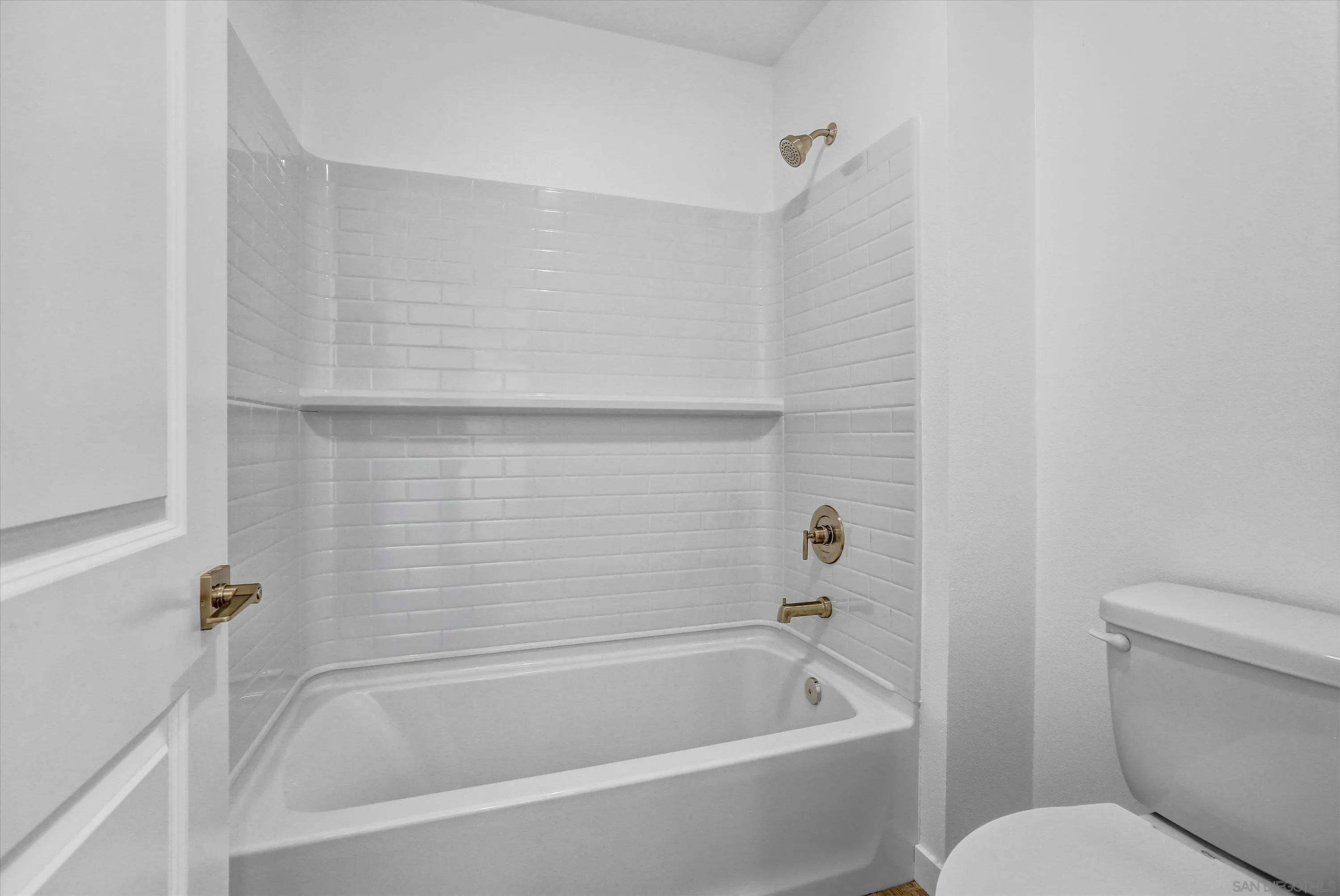 8539 Vista Azul Lemon Grove, CA 91945 - Photo 14 of 38