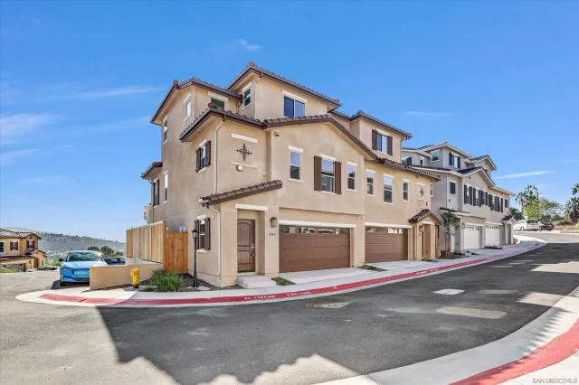 $779,999 | 8539 Vista Azul, Lemon Grove, CA 91945