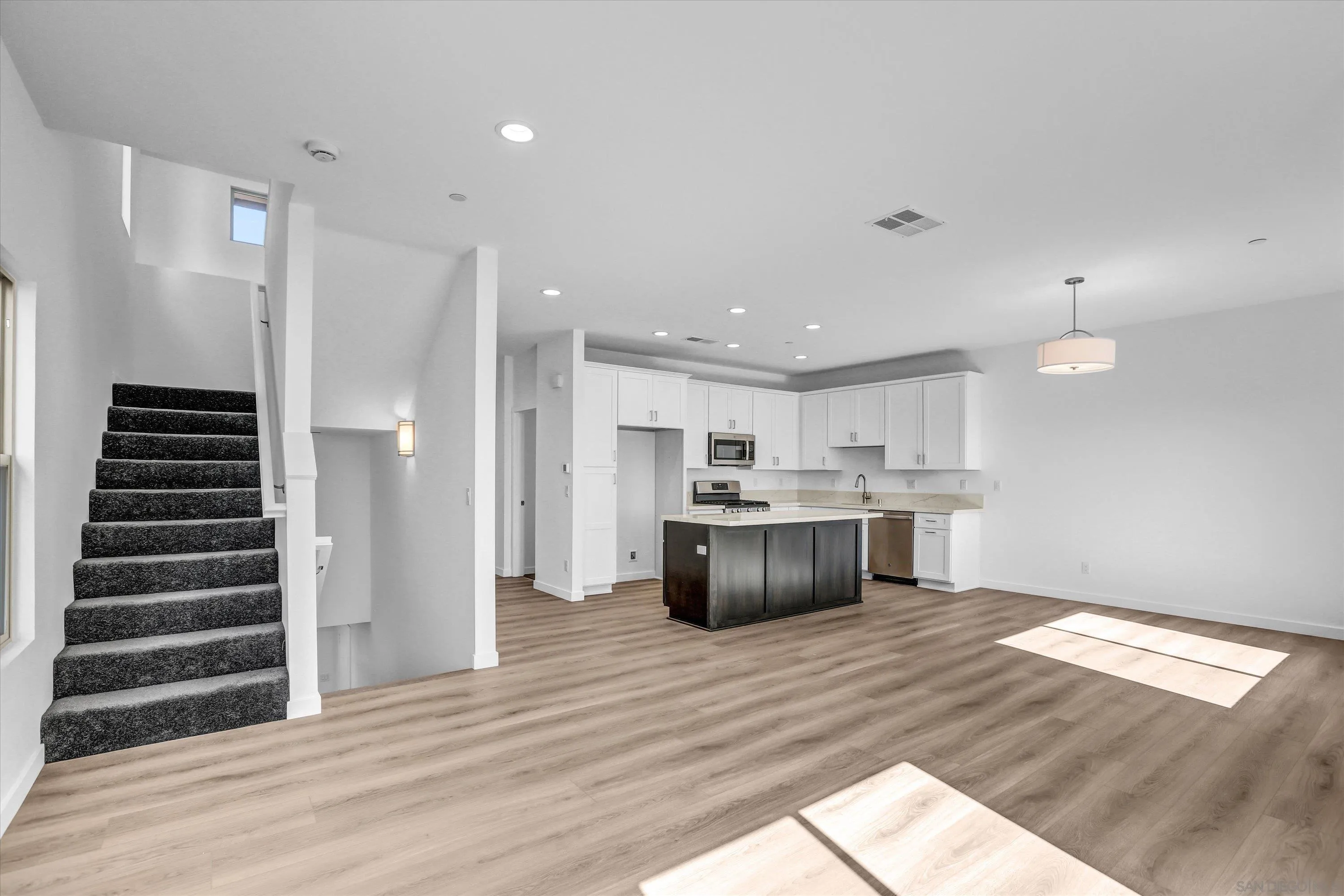 8539 Vista Azul Lemon Grove, CA 91945 - Photo 8 of 38