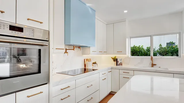 $3,650,000 | 580 Southwest 15th Street, Boca Raton, FL 33432