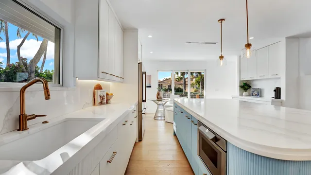 $3,650,000 | 580 Southwest 15th Street, Boca Raton, FL 33432