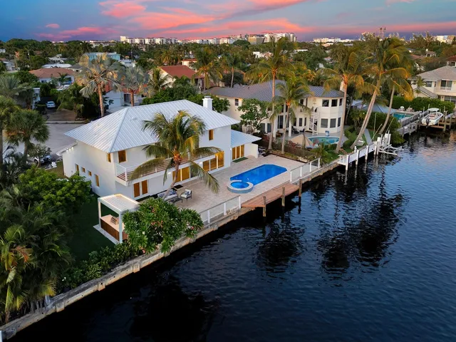 $3,650,000 | 580 Southwest 15th Street, Boca Raton, FL 33432