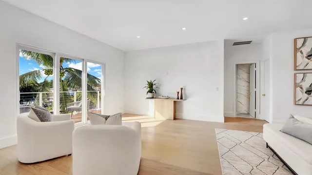 $3,650,000 | 580 Southwest 15th Street, Boca Raton, FL 33432