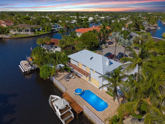 $3,650,000 | 580 Southwest 15th Street, Boca Raton, FL 33432