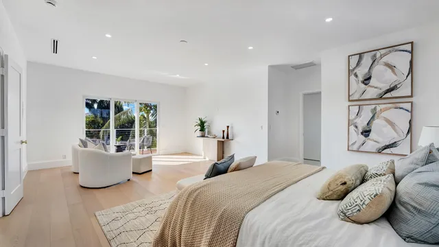 $3,650,000 | 580 Southwest 15th Street, Boca Raton, FL 33432