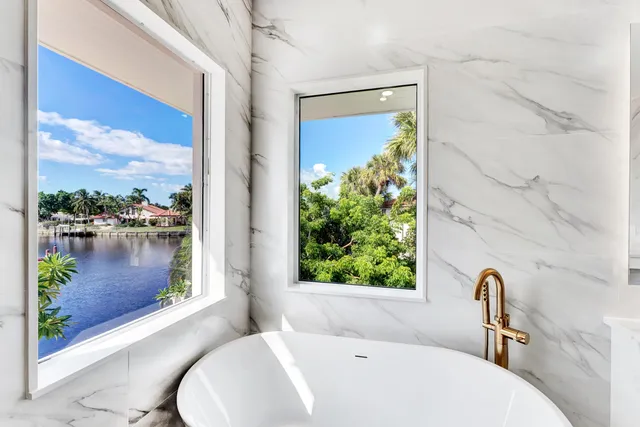 $3,650,000 | 580 Southwest 15th Street, Boca Raton, FL 33432