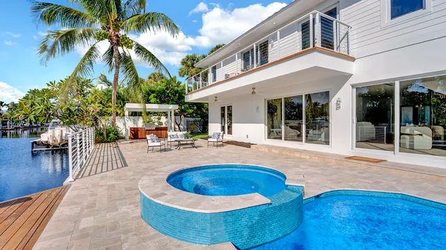 $3,650,000 | 580 Southwest 15th Street, Boca Raton, FL 33432