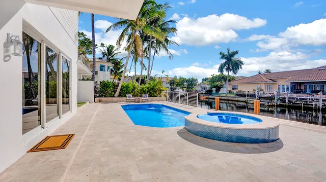 $3,650,000 | 580 Southwest 15th Street, Boca Raton, FL 33432