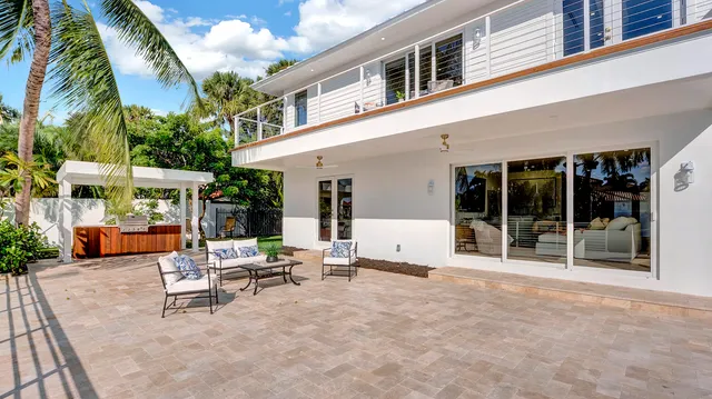 $3,650,000 | 580 Southwest 15th Street, Boca Raton, FL 33432