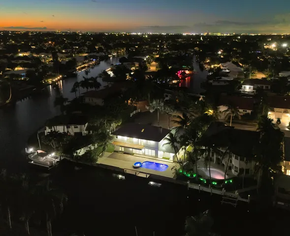 $3,650,000 | 580 Southwest 15th Street, Boca Raton, FL 33432