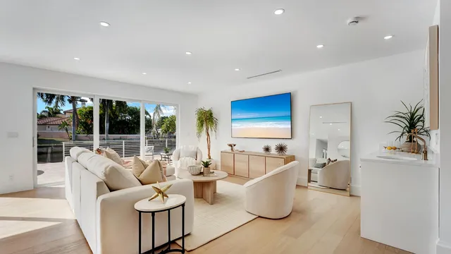 $3,650,000 | 580 Southwest 15th Street, Boca Raton, FL 33432