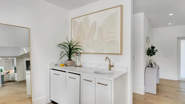 $3,650,000 | 580 Southwest 15th Street, Boca Raton, FL 33432