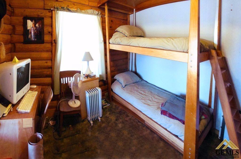 Undisclosed Address Caliente, CA 93518 - Photo 4 of 14 a view of an entryway with wooden floor