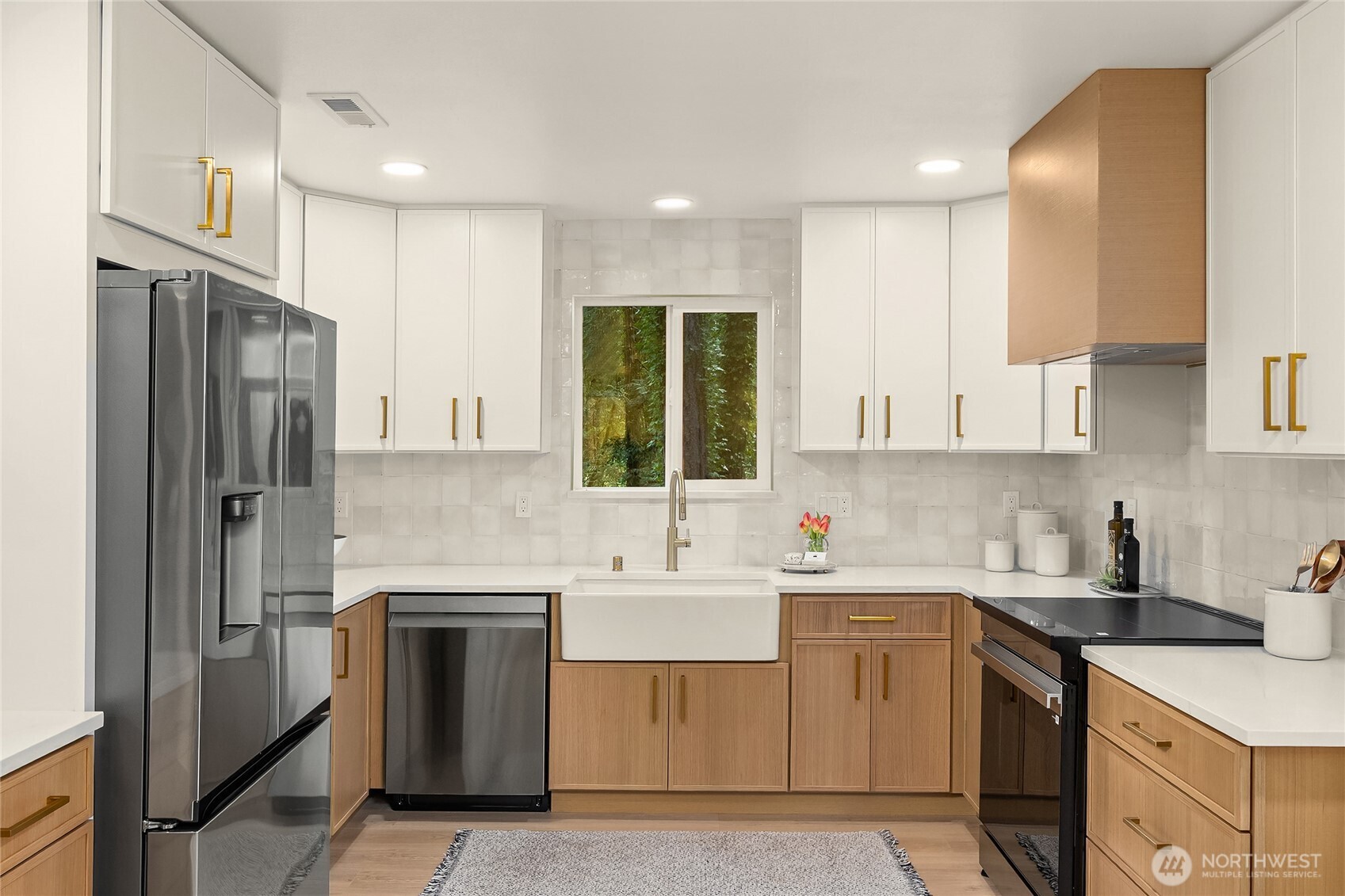 14442 Phelps Road Northeast Bainbridge Island, WA 98110 - Photo 14 of 37