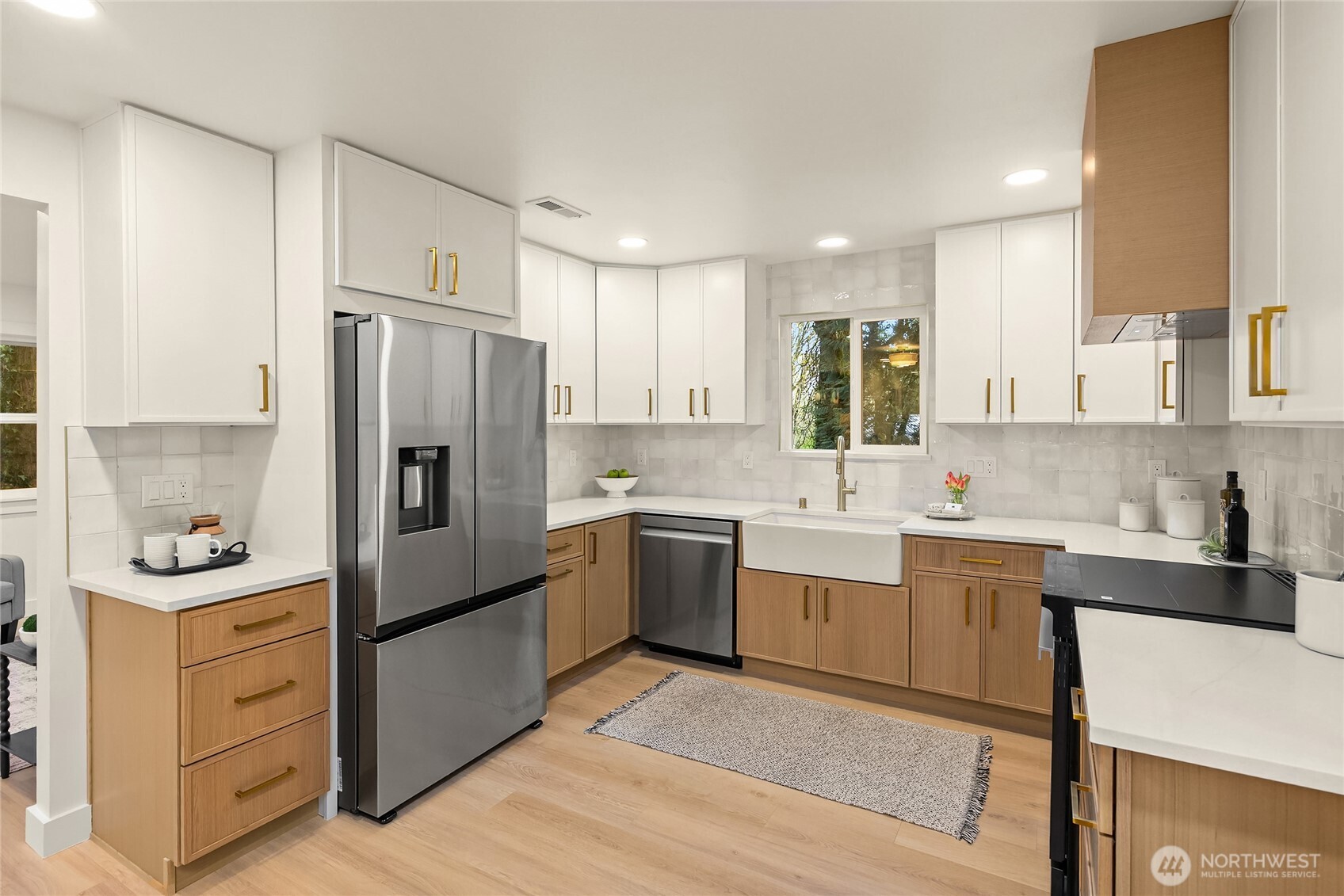 14442 Phelps Road Northeast Bainbridge Island, WA 98110 - Photo 15 of 37