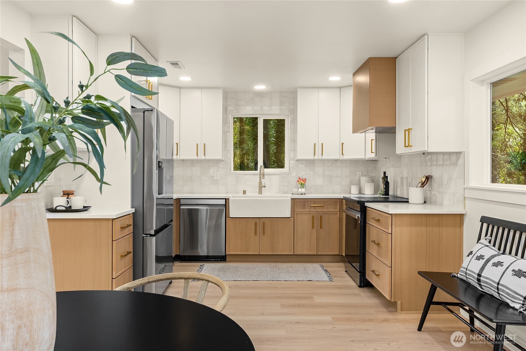 14442 Phelps Road Northeast Bainbridge Island, WA 98110 - Photo 16 of 37