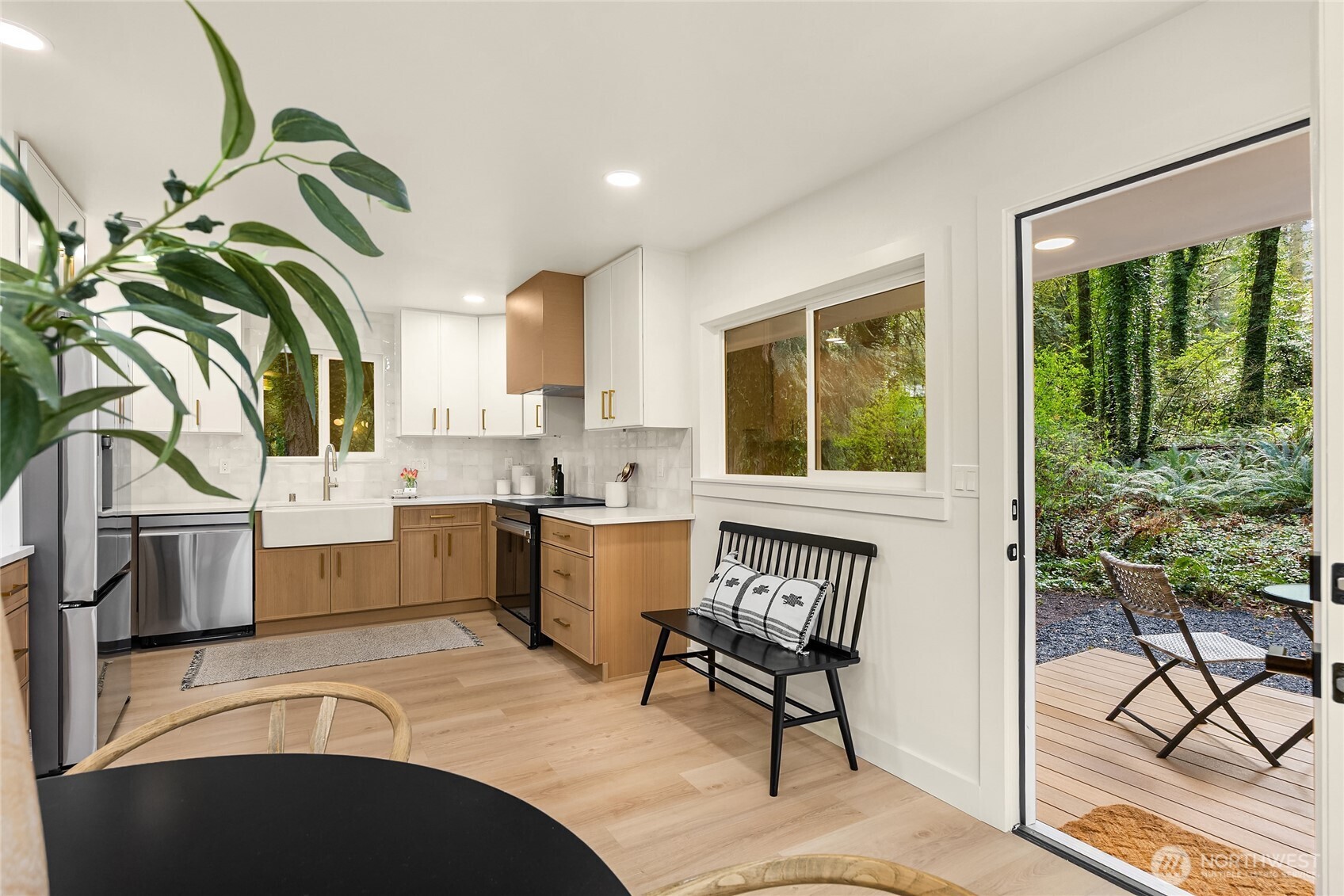 14442 Phelps Road Northeast Bainbridge Island, WA 98110 - Photo 17 of 37