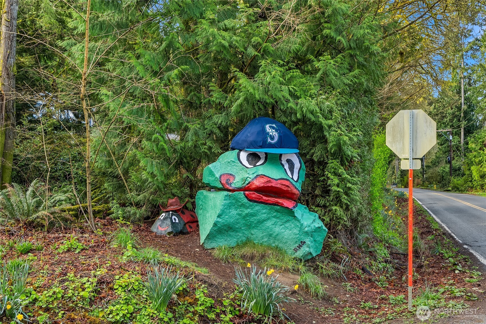 14442 Phelps Road Northeast Bainbridge Island, WA 98110 - Photo 2 of 37