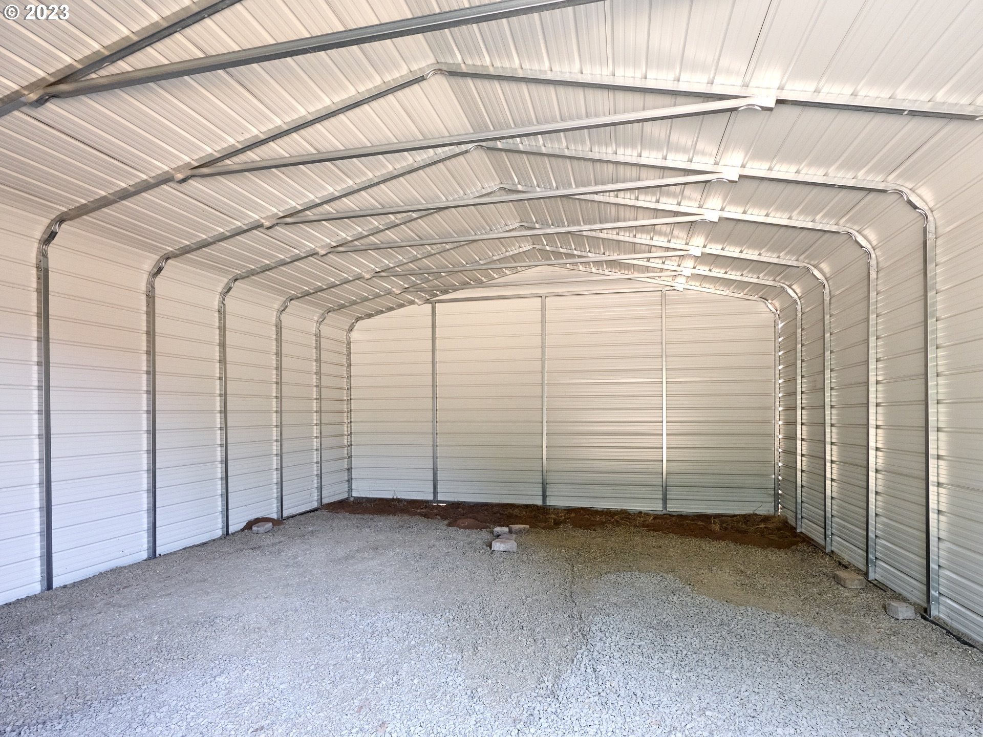 3661 Seminole Road Northeast Silverton, OR 97381 - Photo 38 of 48 a view of a garage